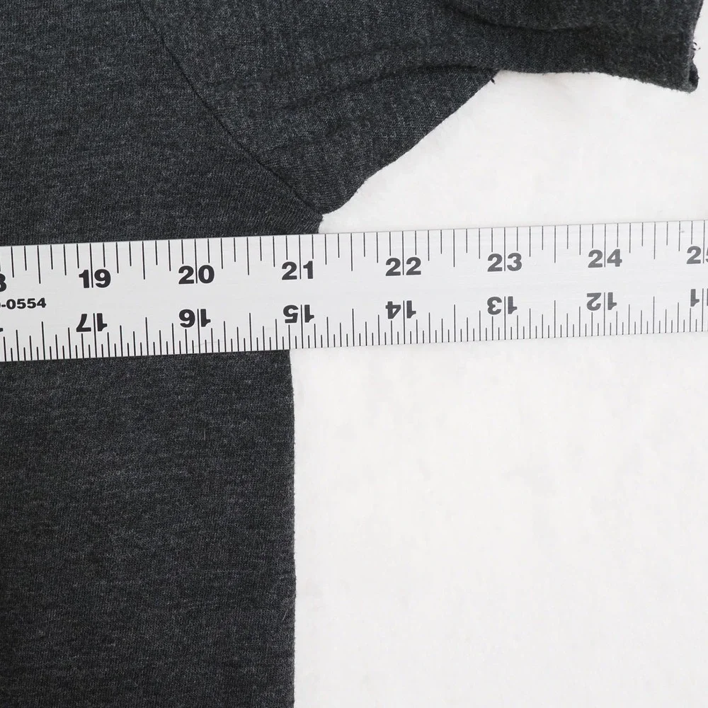 Design By‎ Humans Mens Graphic Tee Medium Geometric Spiral Gray Minimalist